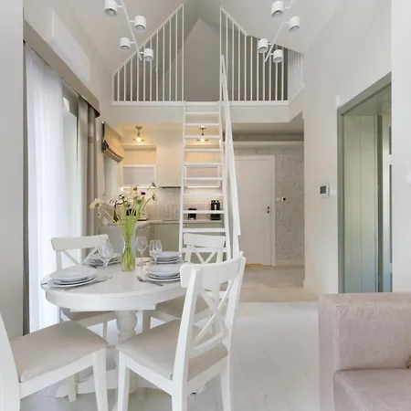 Szwarc Apartment *