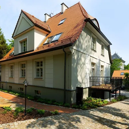 Szwarc Apartment *